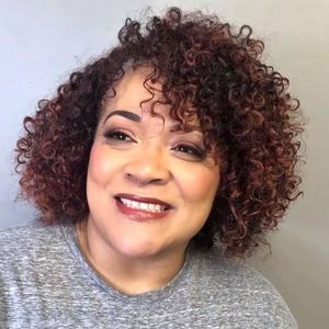 Meet your Posher, Vicky